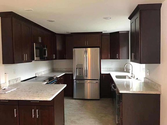 4th image of 14510 NE 6th Pl APT 3