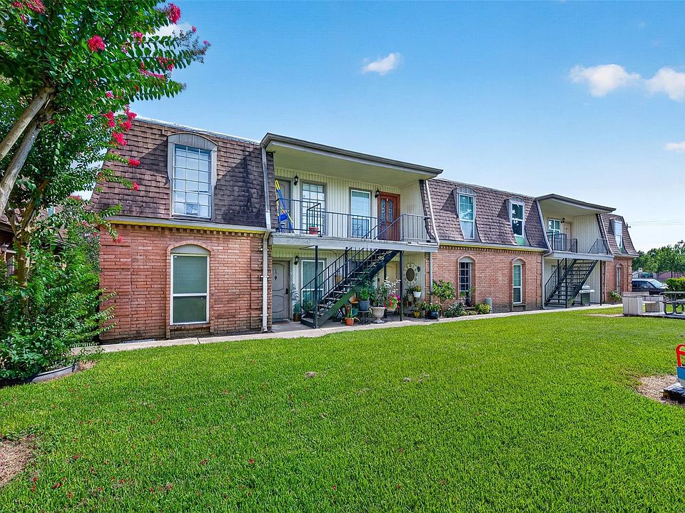 1st image of 1220 Shadowdale Dr APT 6