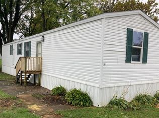 101 Oren Ln, Galesburg, IL 61401