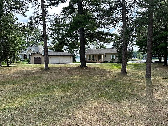 2nd image of 2263 Essex Rd
