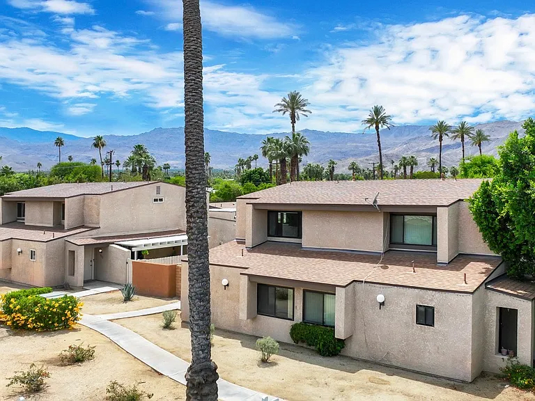 74237 Catalina Way — Photo 22