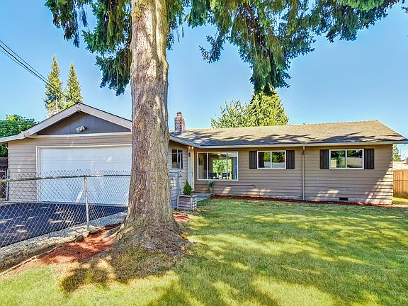 3rd image of 20915 3rd Ave W