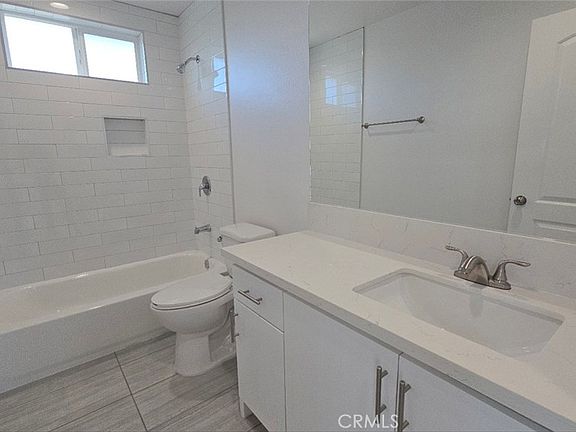 3rd image of 10413 Avalon Blvd #10413