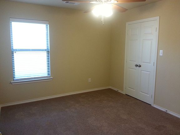 5th image of 1801 Wickham Dr