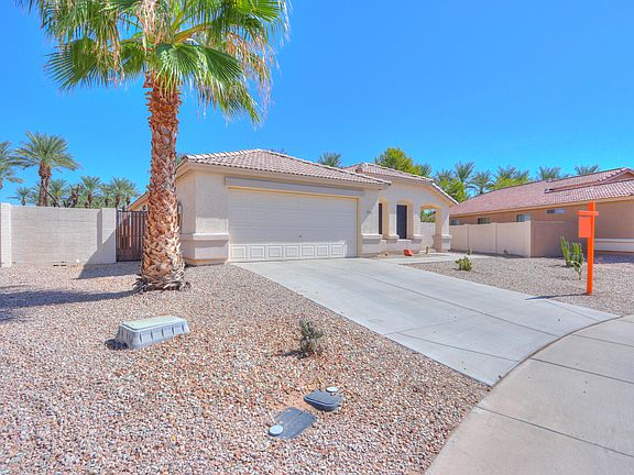 3rd image of 43732 W Cale Dr