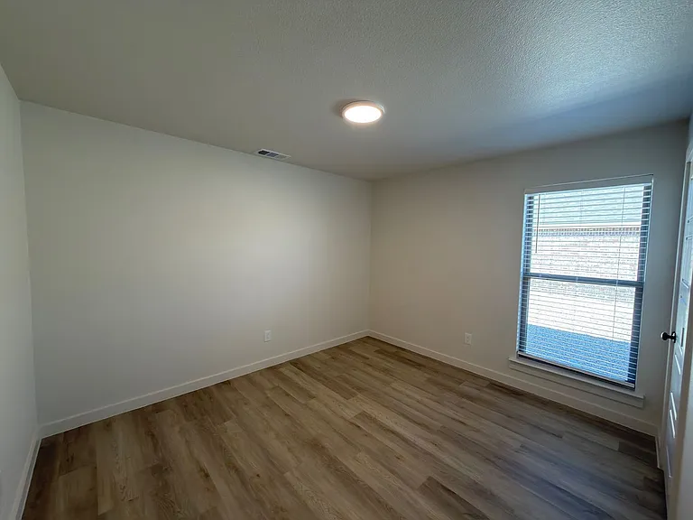 1209 Cottonwood Ave — Photo 9