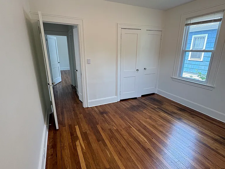132 Grand St #B — Photo 9