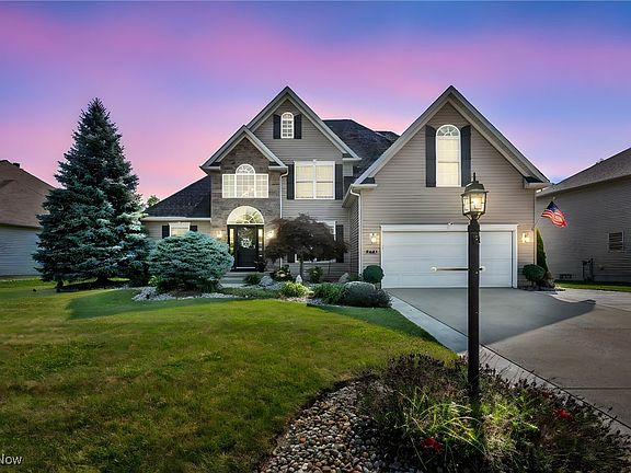 2nd image of 9591 Beatrice Ln