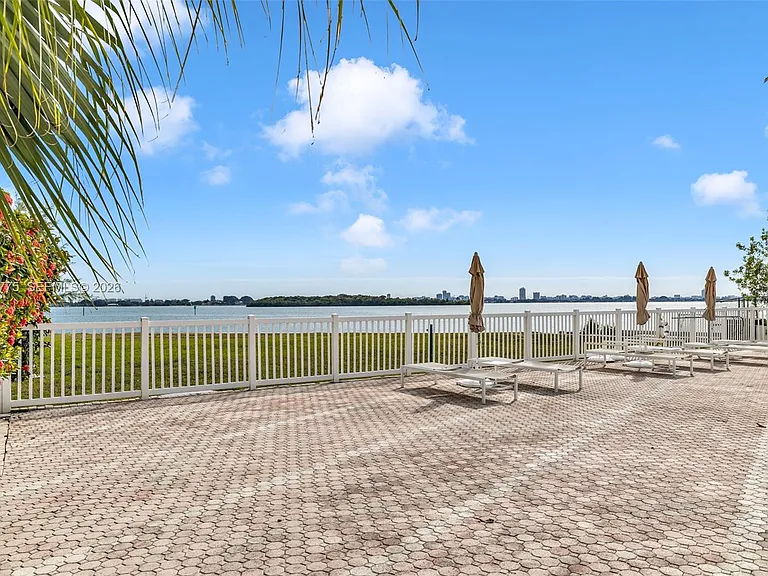 11111 Biscayne Blvd #116 — Photo 16