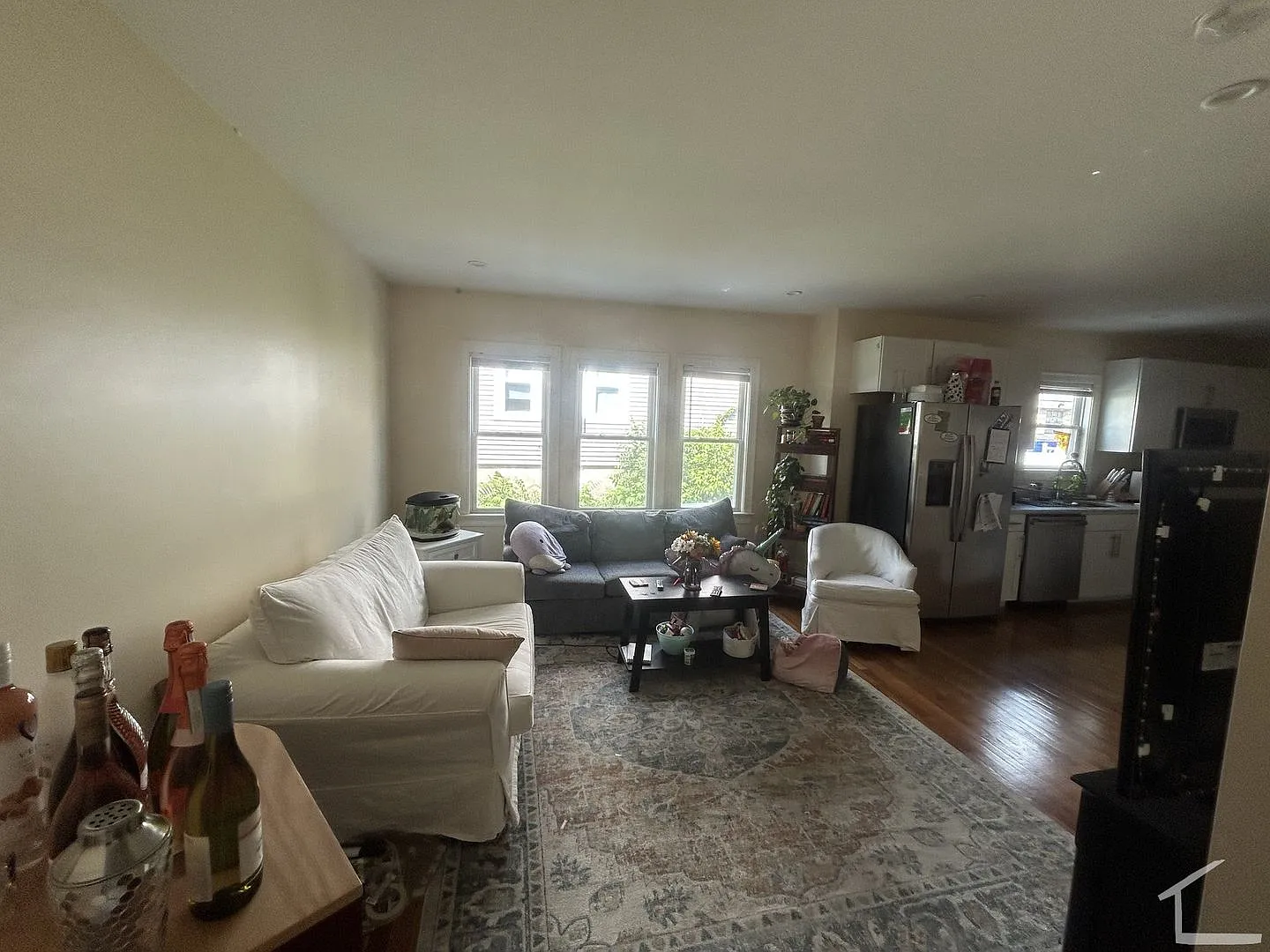 Nicely updated 3 bedroom unit in Brighton — Photo 1