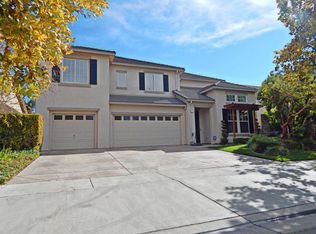 1112 Walnut Creek Dr, Newman, CA 95360