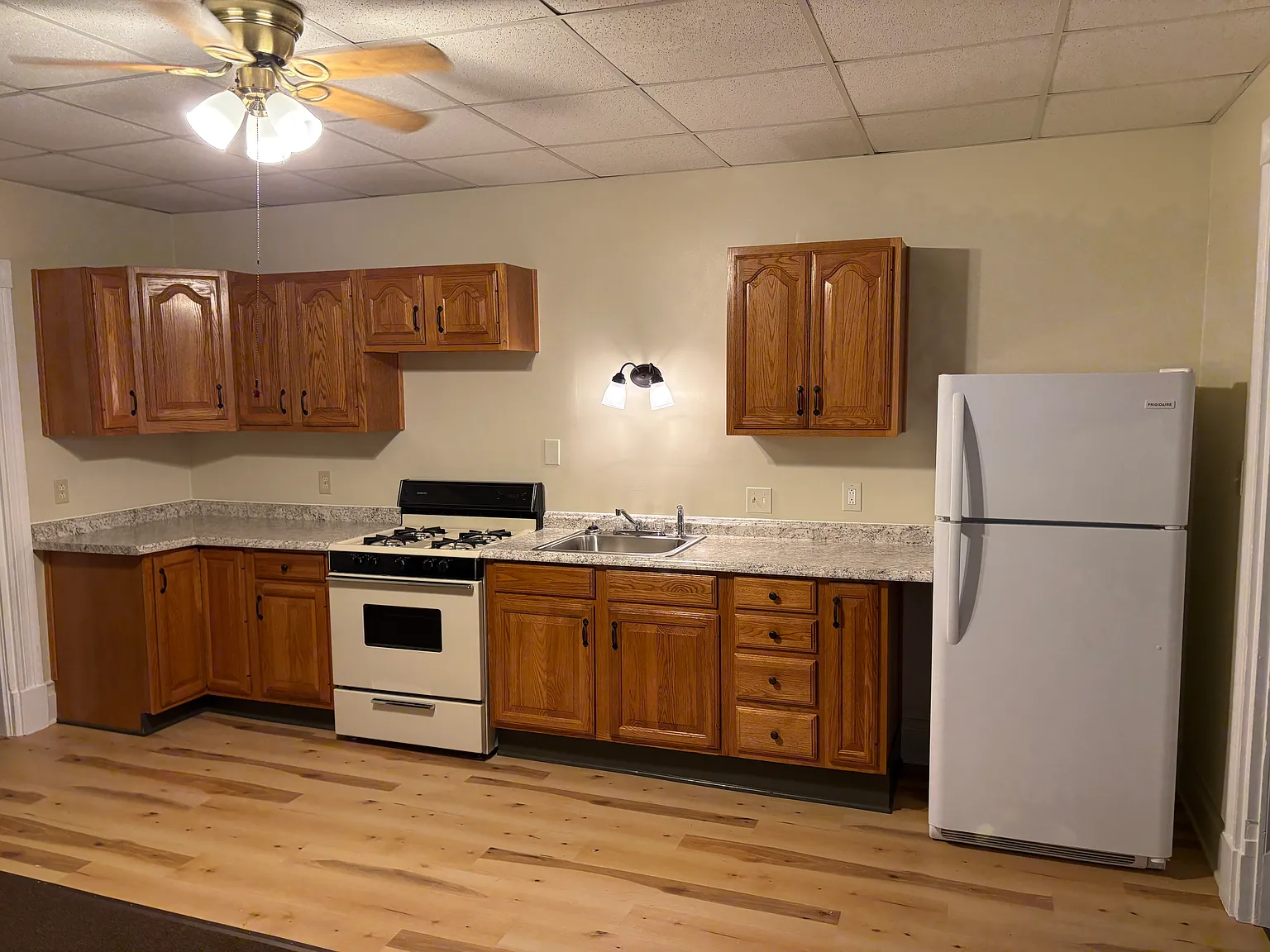 1 bed, 750 sqft, $925 — Photo 4