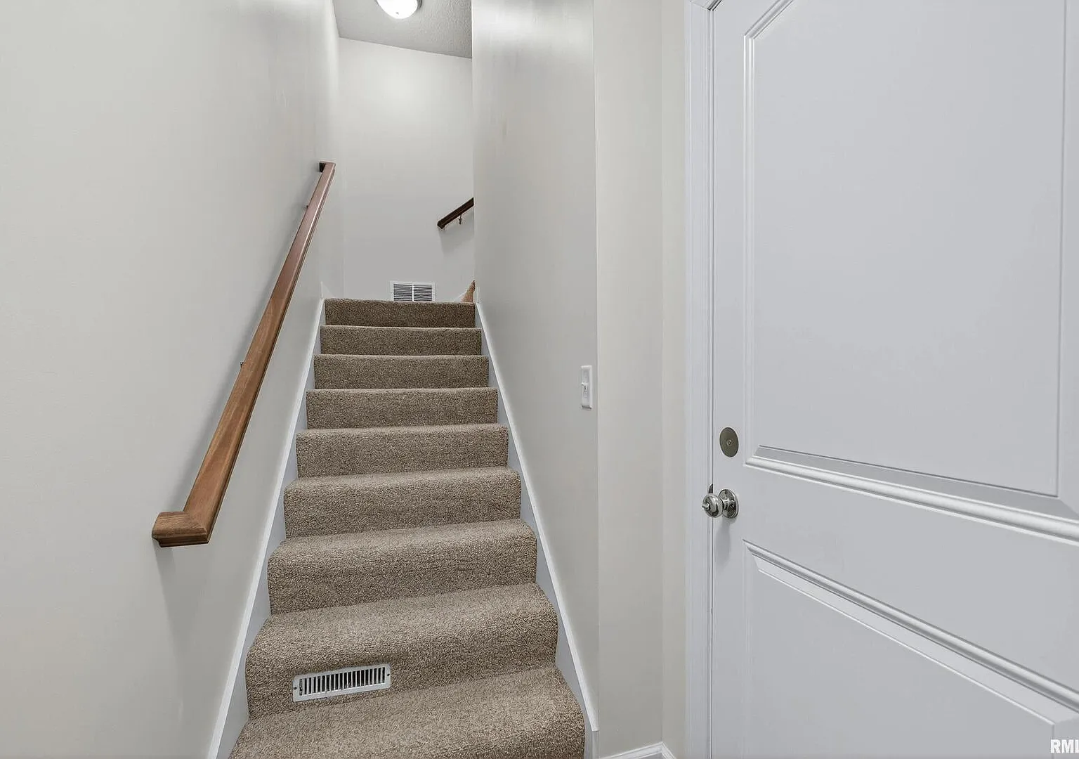 2 bed, 2.5 bath, 1575 sqft, $2,190 — Photo 4