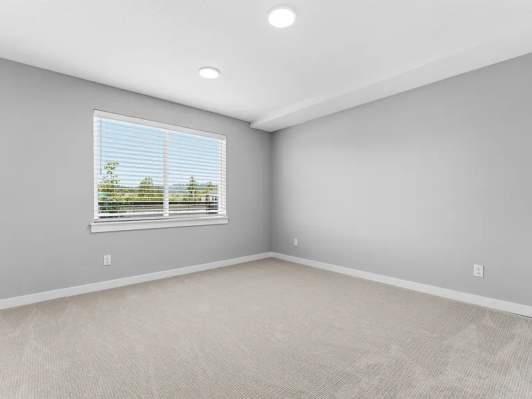 16457 NW Liberty St #1 — Photo 35