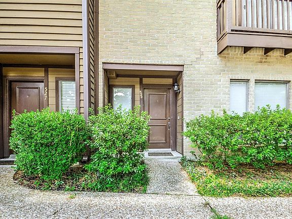 2nd image of 11711 Memorial Dr APT 529