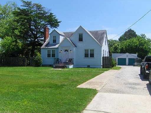 1st image of 216 N Oceana Blvd
