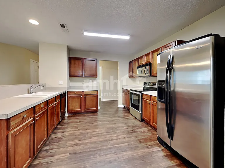 5117 Torrey Ln — Photo 3