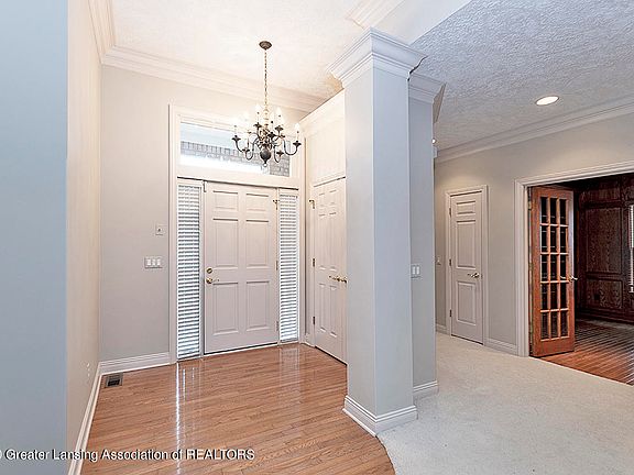 2nd image of 6112 W Longview Dr