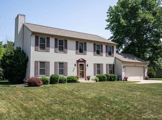 S79W17806 Scenic Dr, Muskego, WI 53150