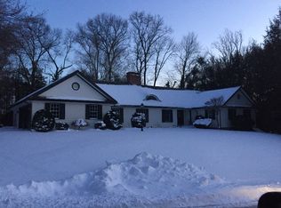 85 Meadowcrest Dr, Fairfield, CT 06825