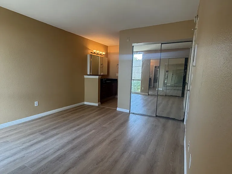 4860 Rolando Ct #15 — Photo 14