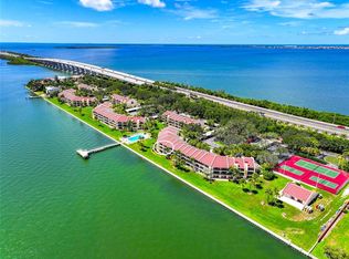 7500 Sunshine Skyway Ln S APT 105, Saint Petersburg, FL 33711