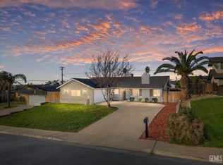 3008 Pesante Rd, Bakersfield, CA 93306