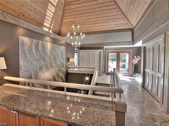 4th image of 933 Top Of The Hill Rd