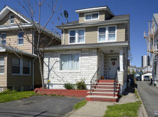 303 1st St, Hackensack, NJ 07601