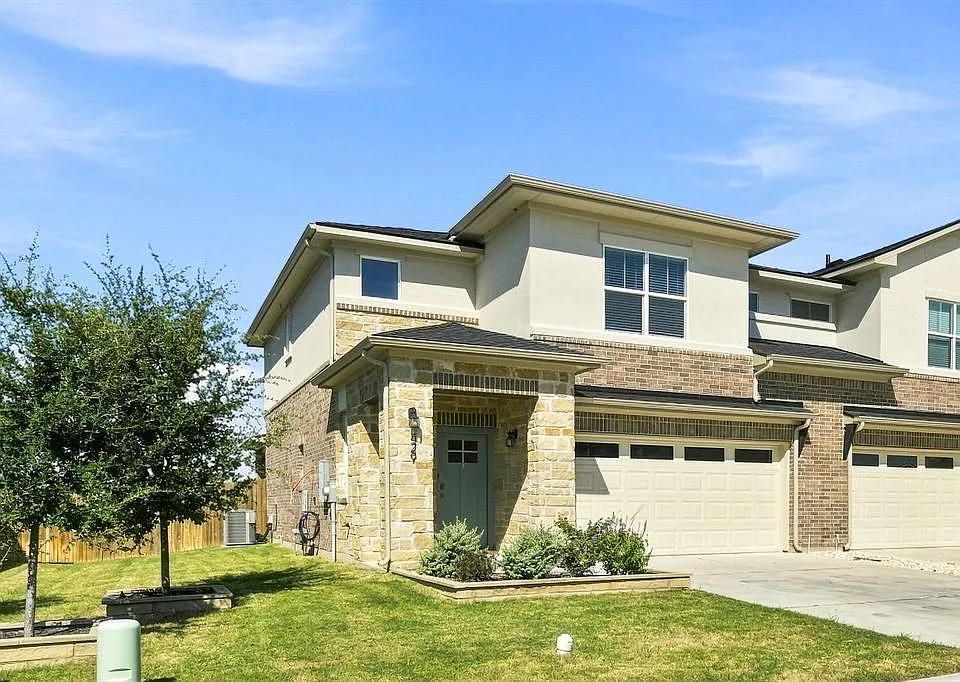 429 Brody Ln