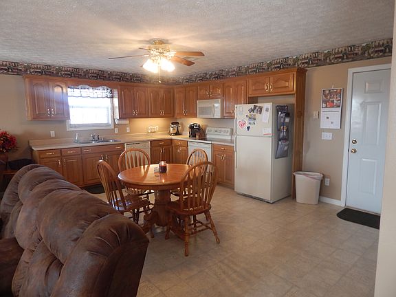 3rd image of 91 Anna Belle Ave