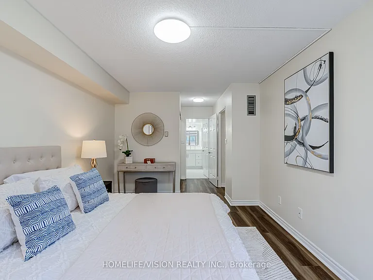 30 Greenfield Ave #903 — Photo 31