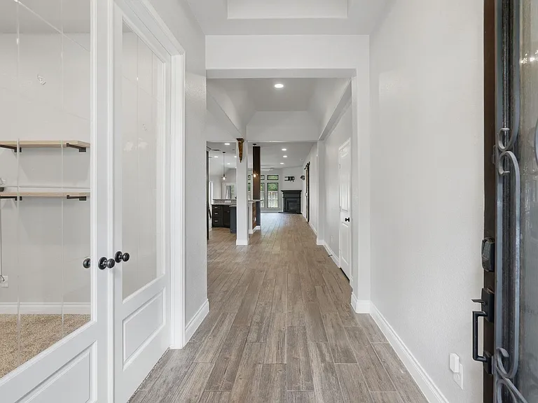 103 Boarsmen Ct — Photo 5