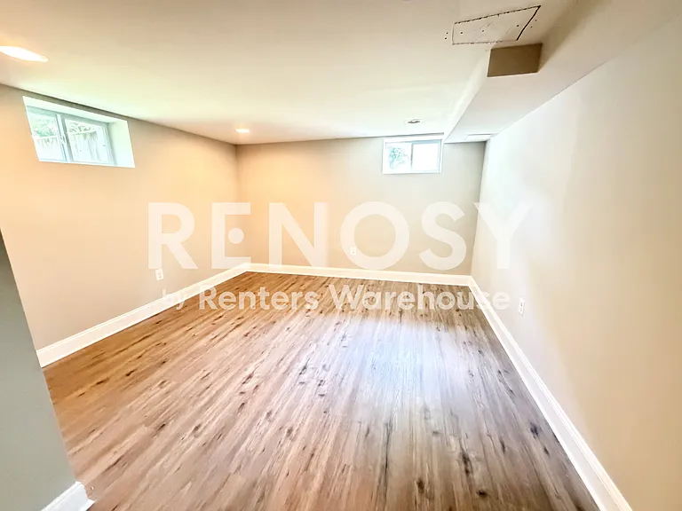 601 Warwick Rd — Photo 35