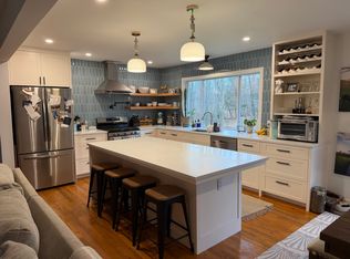 42 Aspinwall Rd, Red Hook, NY 12571