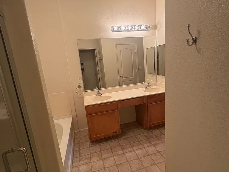 9050 Double R Blvd #124 — Photo 23