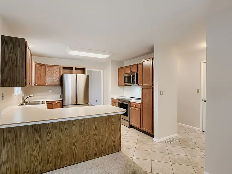 5648 S Iris Way — Photo 6