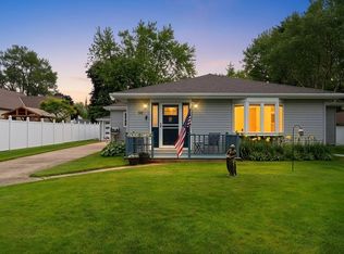 120 Vernon St, Algoma, WI 54201
