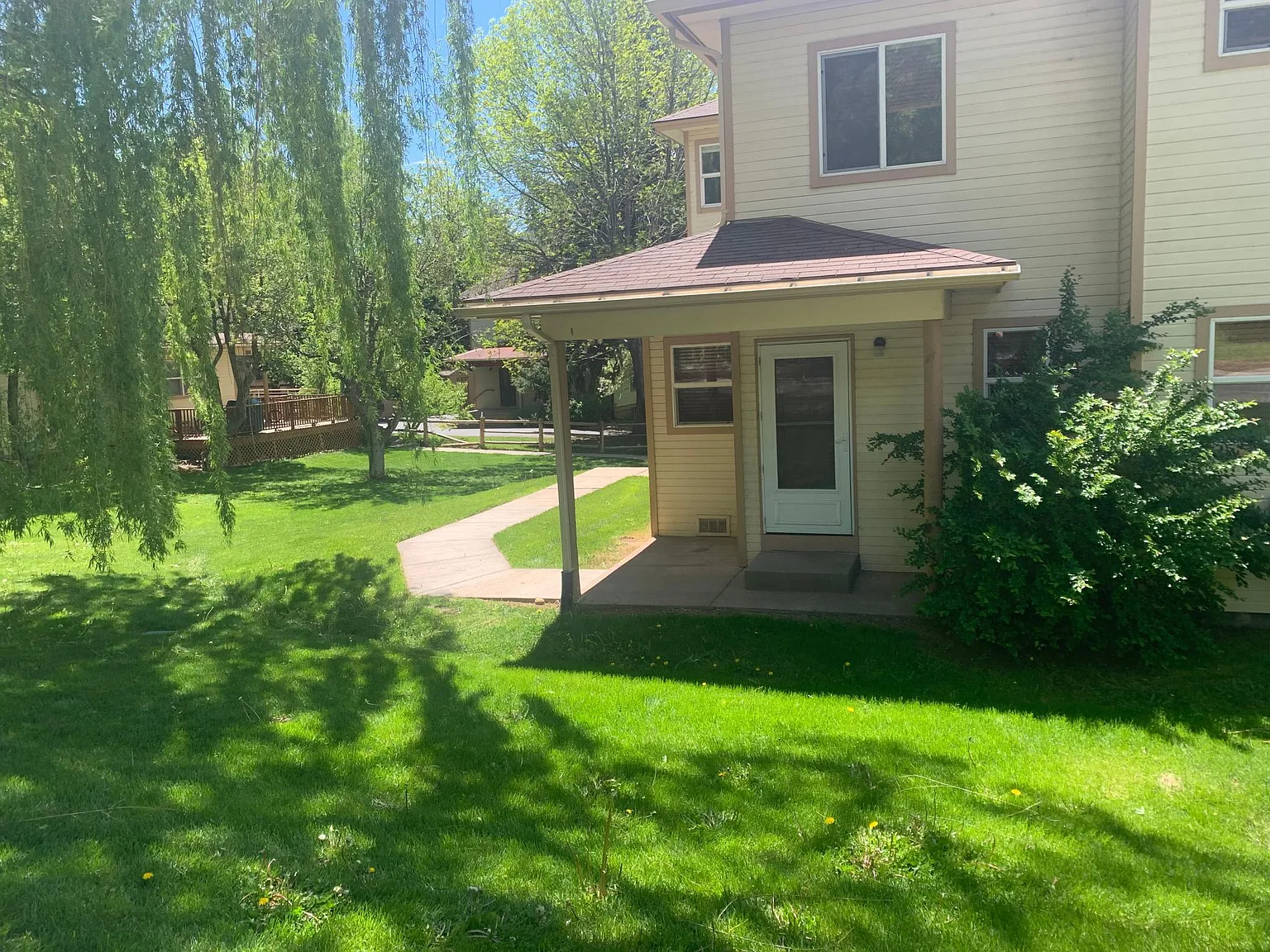 2 bed, 2.5 bath, 1308 sqft, $3,200 — Photo 1