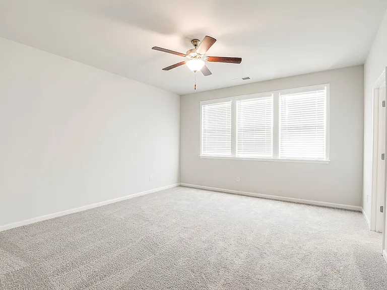 360 Caledonia Ct — Photo 24