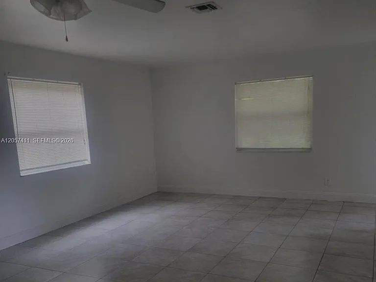 853 SW 9th Ct #2 — Photo 18