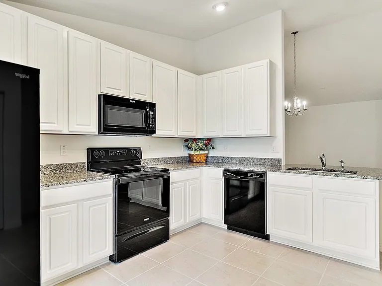 24 Farnum Ln #A — Photo 15