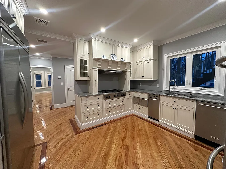 66 Dudley St #1