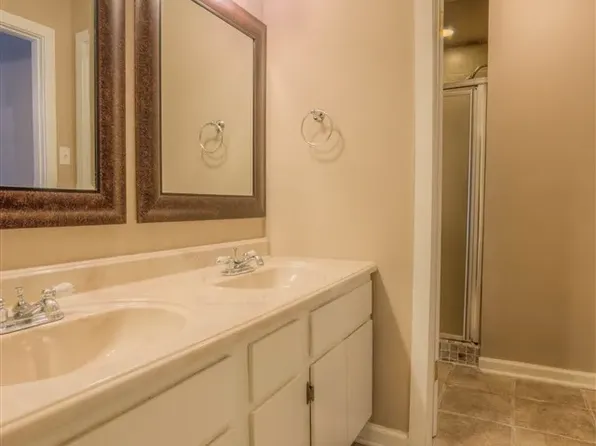 5578 Sweet Gum Dr, Memphis, TN 38134