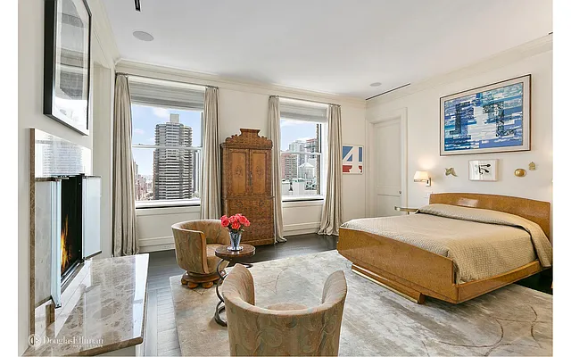 Sold by Douglas Elliman | media 24