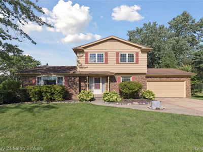 8505 Old Plank Rd, Grand Blanc, MI, 48439
