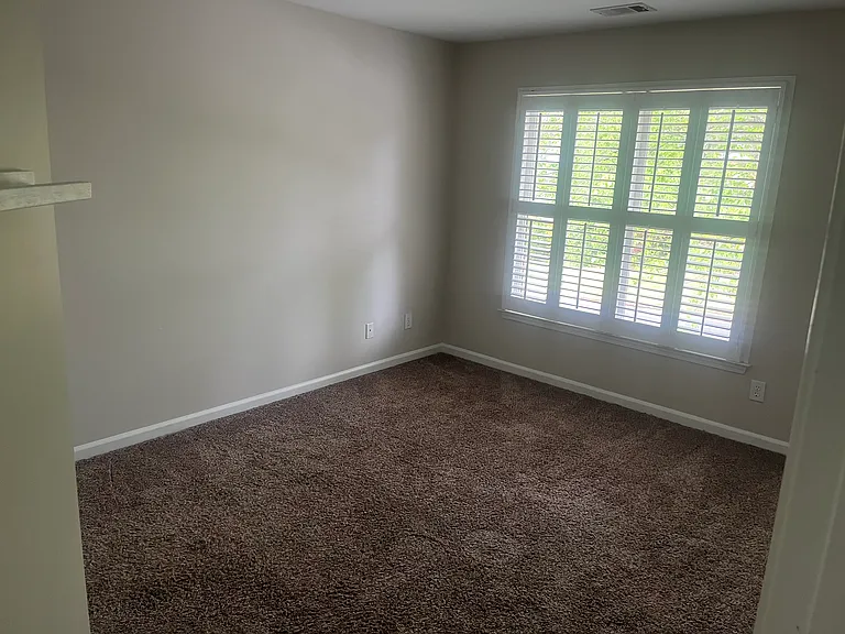 2624 E Madison Dr — Photo 15