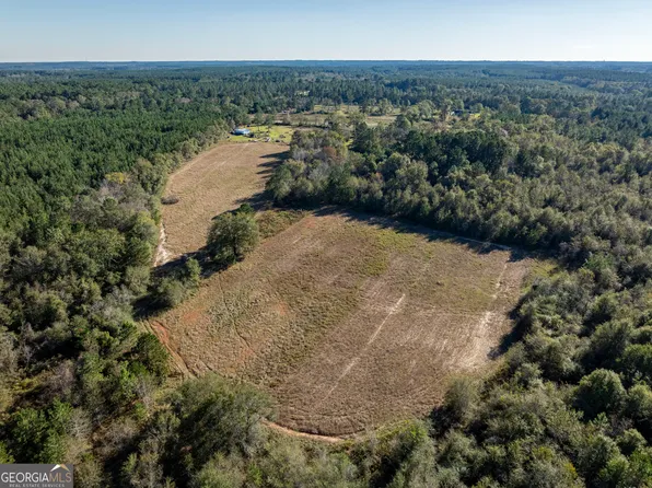 126 Huron Rd, Fitzgerald, GA 31750