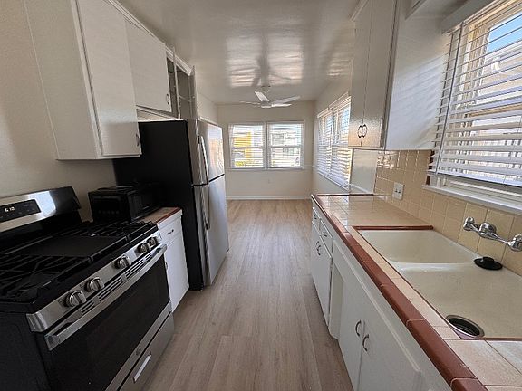 5th image of 612 Hermosa Ave #612