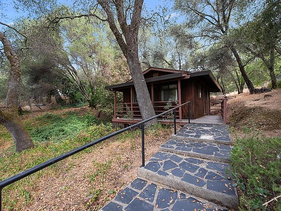 3rd image of 7349 Green Valley Rd